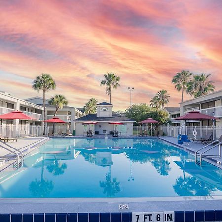 Hotel Room Near Disney 4 People كيسيمي المظهر الخارجي الصورة